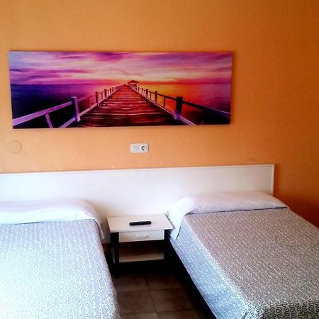 Hostal Isla Playa Bagian luar foto
