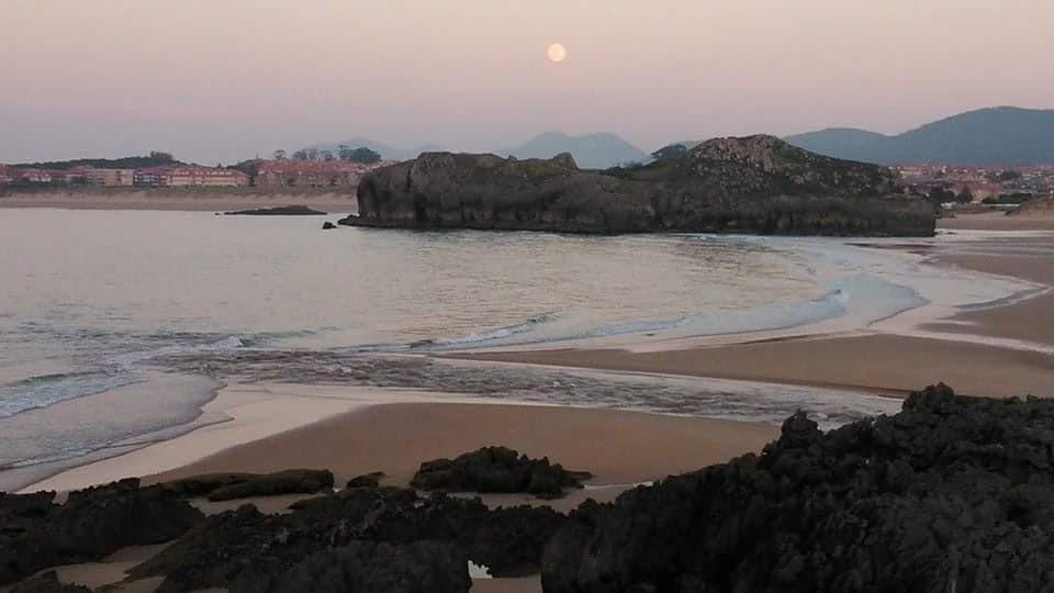 Hostal Isla Playa Bagian luar foto